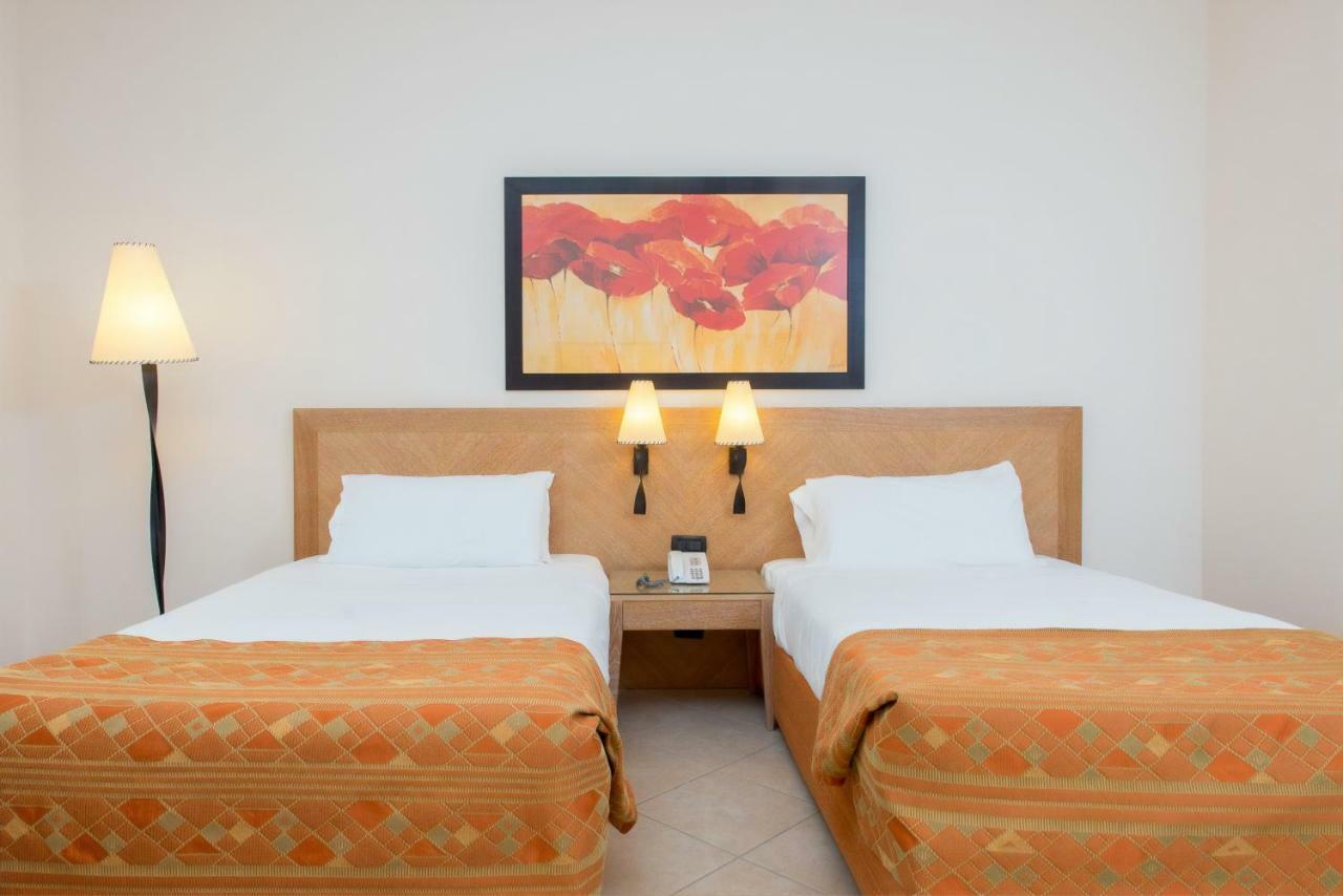 Marina Di Castello Golf & Spa Hotel 4*